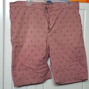Shorts with unique "anchor" design